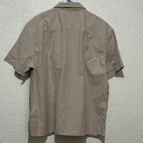 American Eagle Large Button-Up Poolside Shirt - Picture 2 of 7